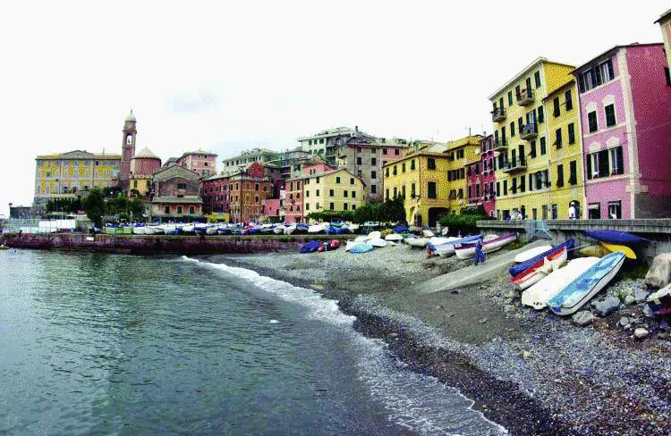 Nervi, danni ingenti  a spiaggia e piscina