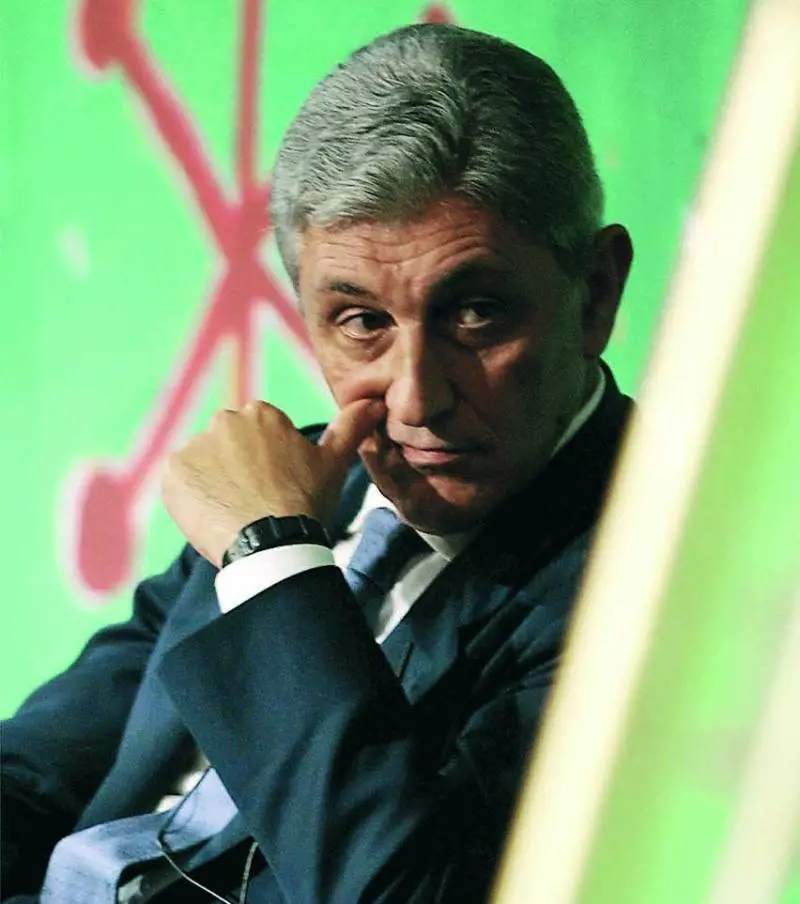 Monumento quasi azzurro per amore