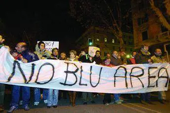 Lega di quartieri contro lodiata blu tax