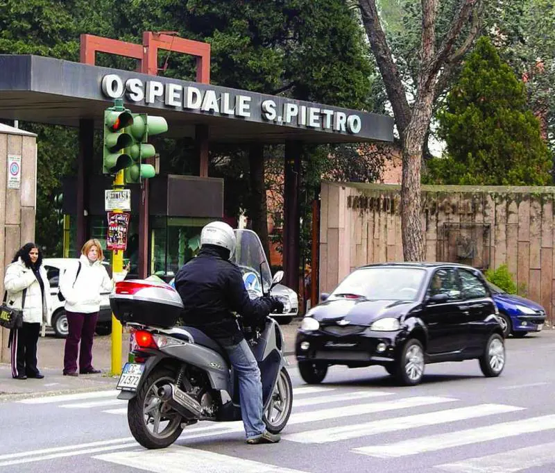 Francia, Villepin tratta ma la protesta non si placa