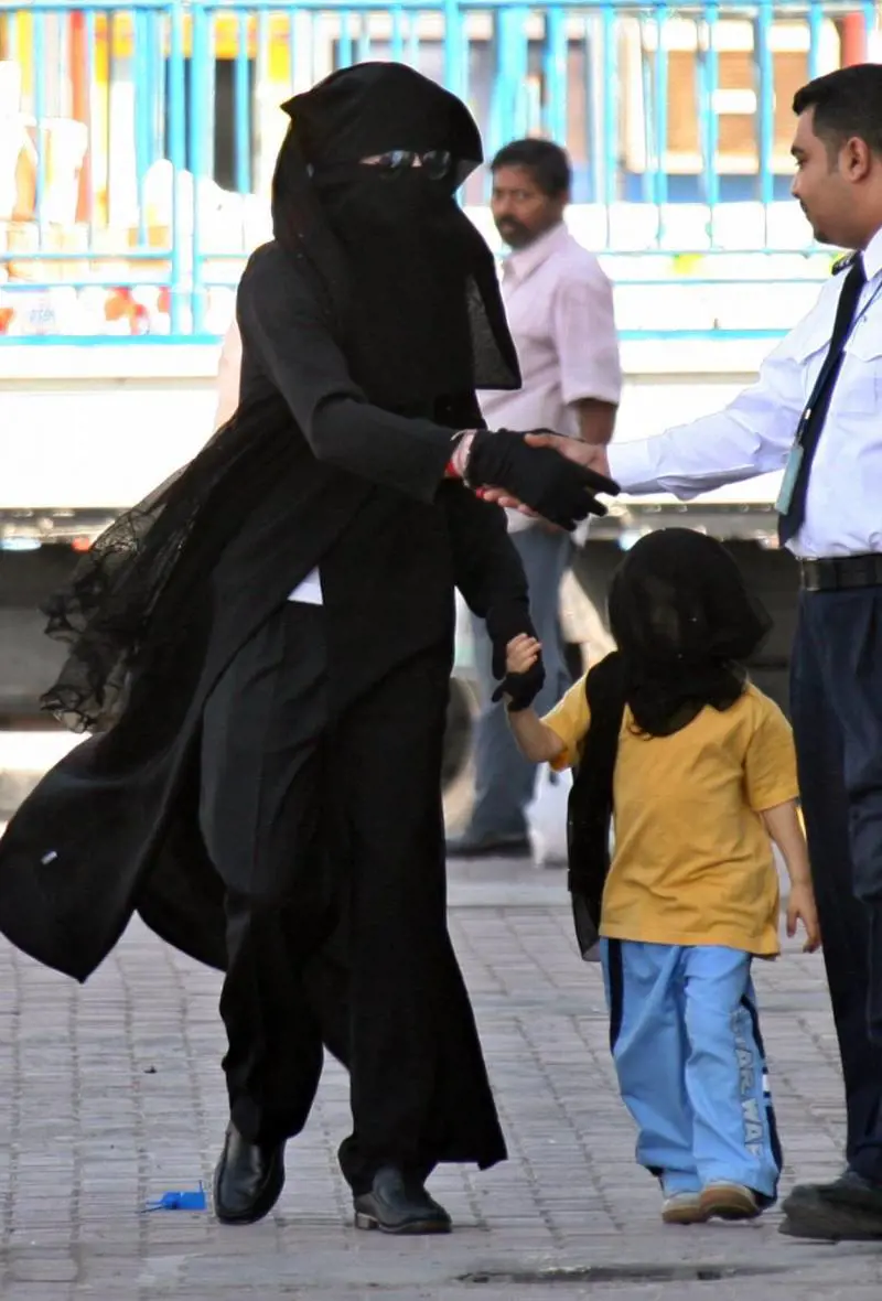 Divani come vestiti e cucine di lusso La casa diventa moda