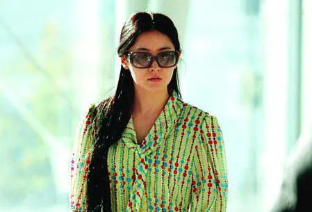 Oggi nel Duomo di Parma alle 15 l’ultimo saluto al bimbo. L’avvocato difensore del muratore: «In carcere rischia la vita. Verrà presto trasferito» Onofri: «Ci sto pensando io al figlio di Alessi» Lo sfogo del padre di Tommy: «Non è un padre di fa