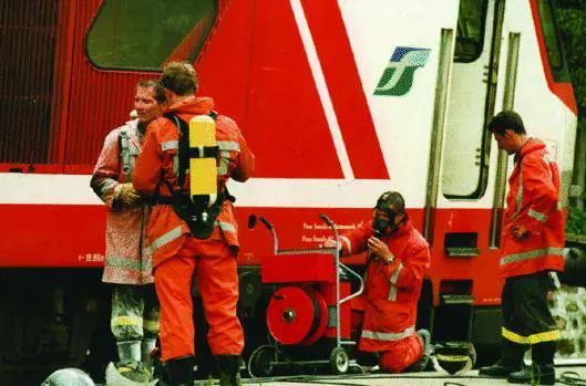 La Spezia, locomotore prende fuoco in stazione
