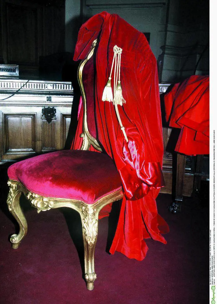 Politici divisi mentre l’Ue resta alla finestra