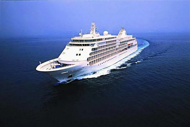 Cenerentola incanta anche appesa a un filo