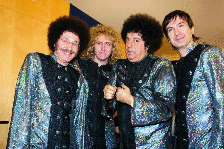 «Volantini dellUlivo nei cassetti dei ghisa»