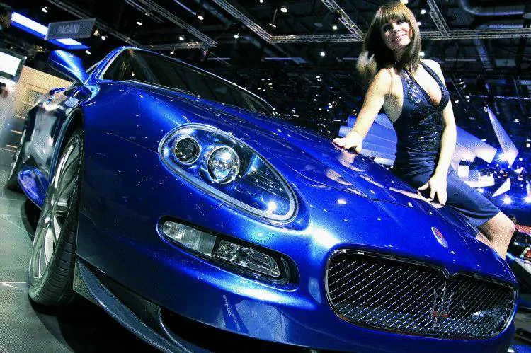 Albaro in rivolta per il posteggio che nasce al posto della collina