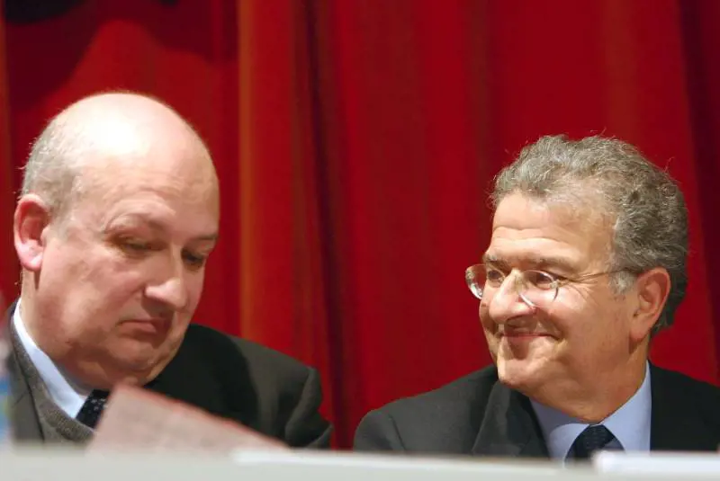 Legge elettorale, Forza Italia e An: sì al dialogo ma il referendum va avanti