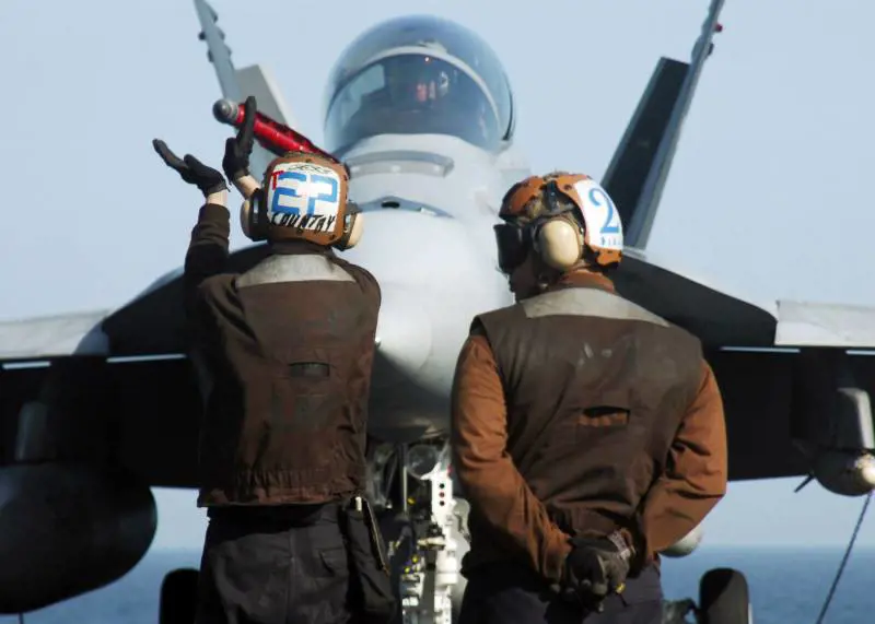 Bush contro Al Qaida, D'Alema contro Bush