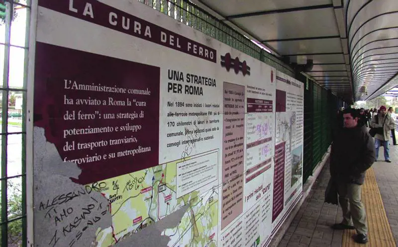 Roma-Lido, unaltra giornata nera: migliaia di pendolari restano a terra