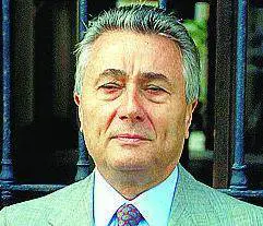 Arbasino riscrive  «Le piccole vacanze»