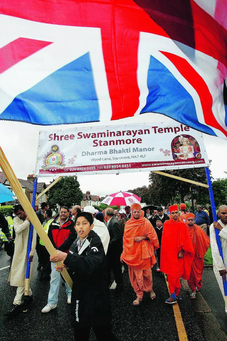 Londra, ragazze indù picchiate per farle convertire all’islam