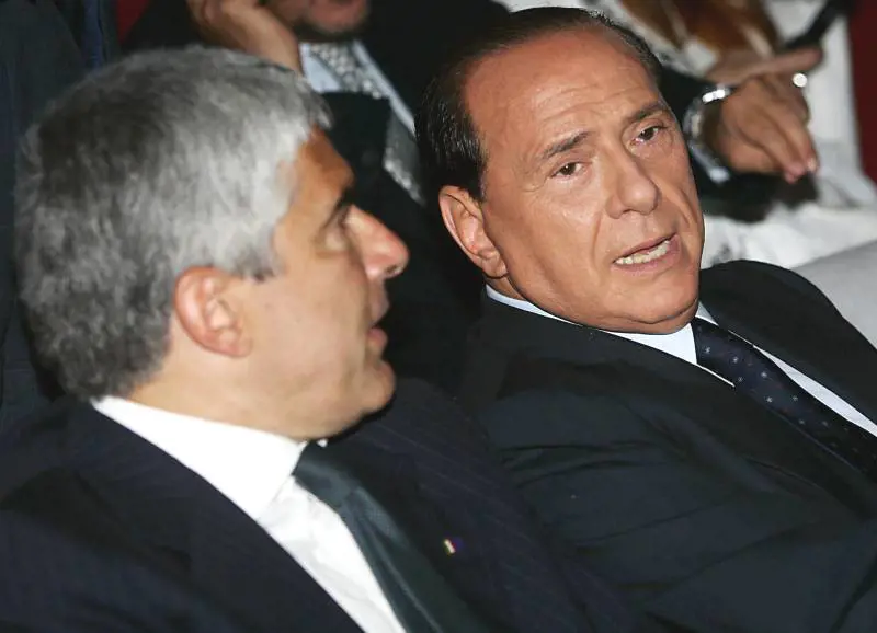 Berlusconi: "Se Prodi non avrà 158 voti 
al Senato dovrà dimettersi"