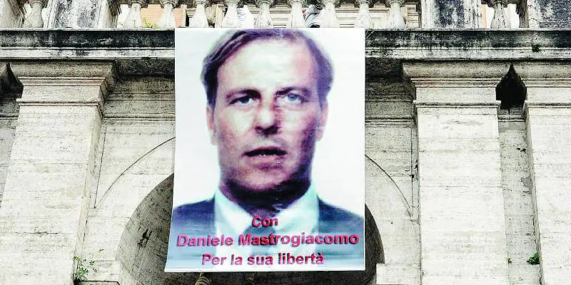 Il guru dei talebani: «Rilasciate Mastrogiacomo»