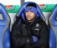 Adriano in tribuna. Figo trova posto, Burdisso in campo