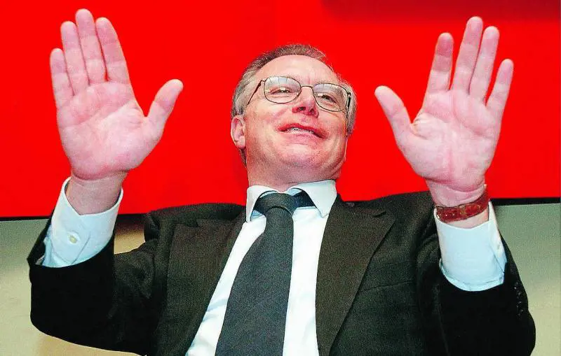 Muro di Cgil e Rifondazione: no al taglio delle tasse