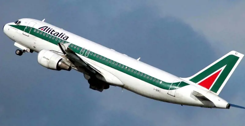 Alitalia, tre offerte presentate al Tesoro