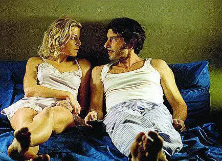 Invadenti e rumorosi vicini per la coppia Gerini-Lionello