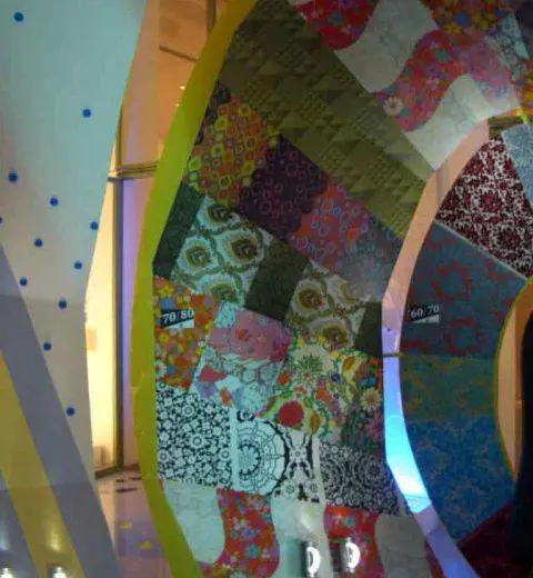 Luci, design e scultura: è il salone del mobile