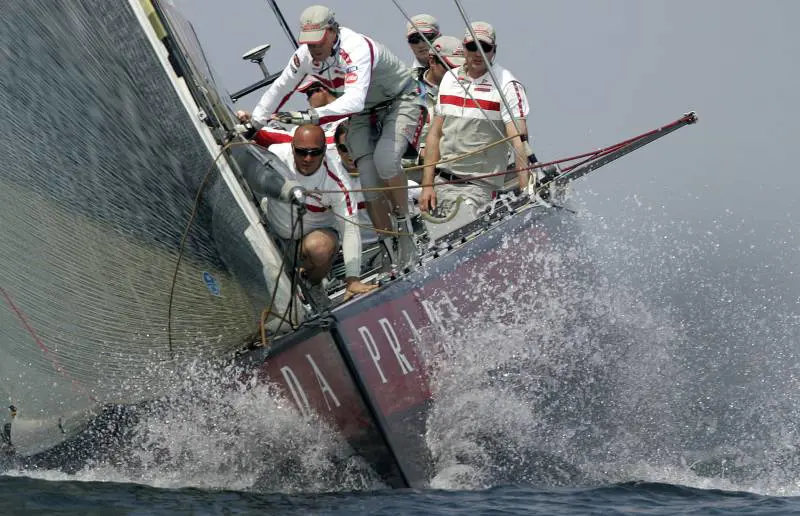 Vela, Luna Rossa e Bmw in testa alla Vuitton Cup