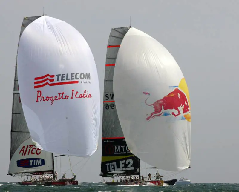 Luna Rossa sale al comando 
con Oracle. Mascalzone, è crisi