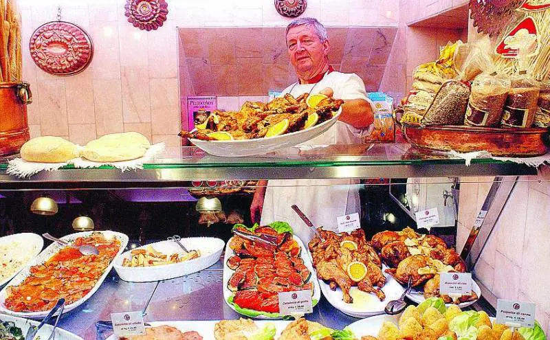 Milanesi pigri, affari doro per i cibi pronti