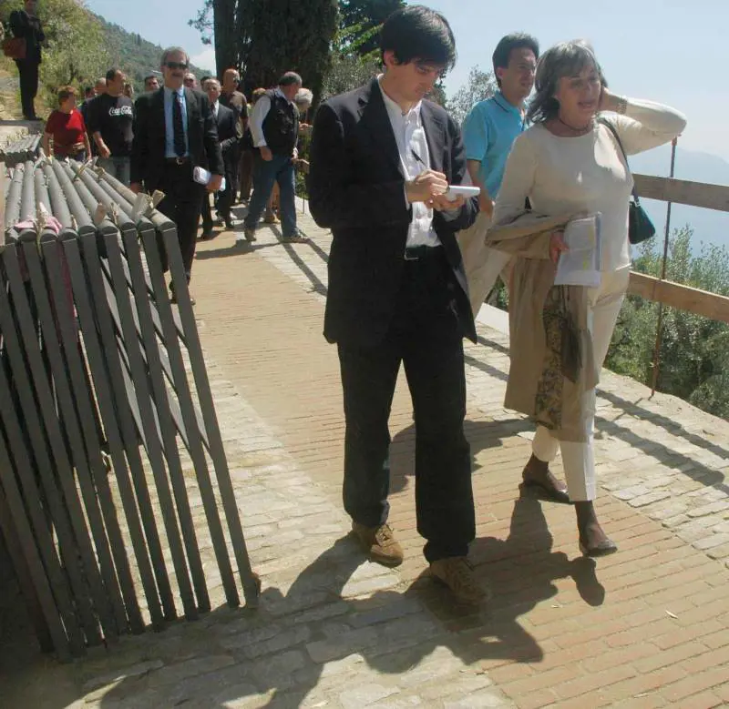 «Una inaugurazione a scopo elettorale»