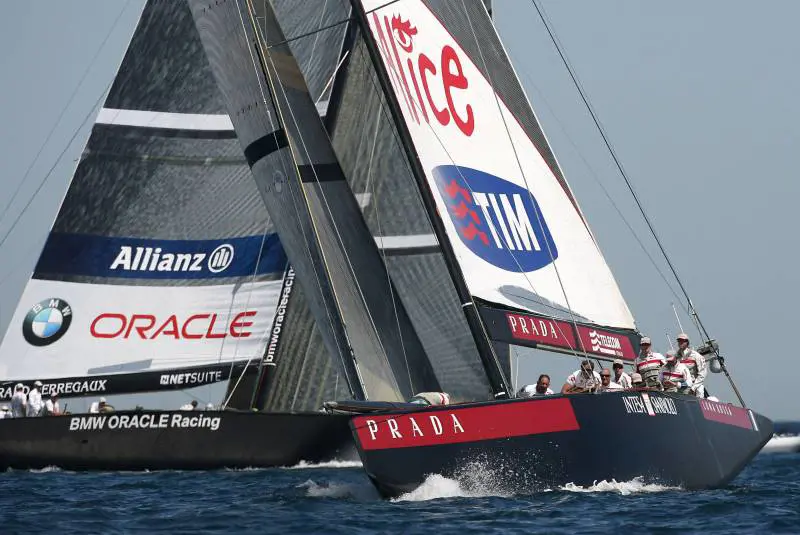 Valencia, Luna Rossa annichilisce 
Bmw Oracle: 1-0 in semifinale 