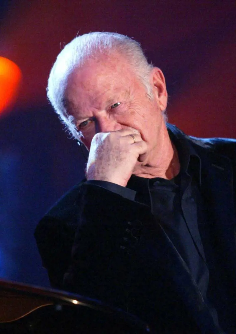 Il compagno Gino Paoli nellorchestra di Musso