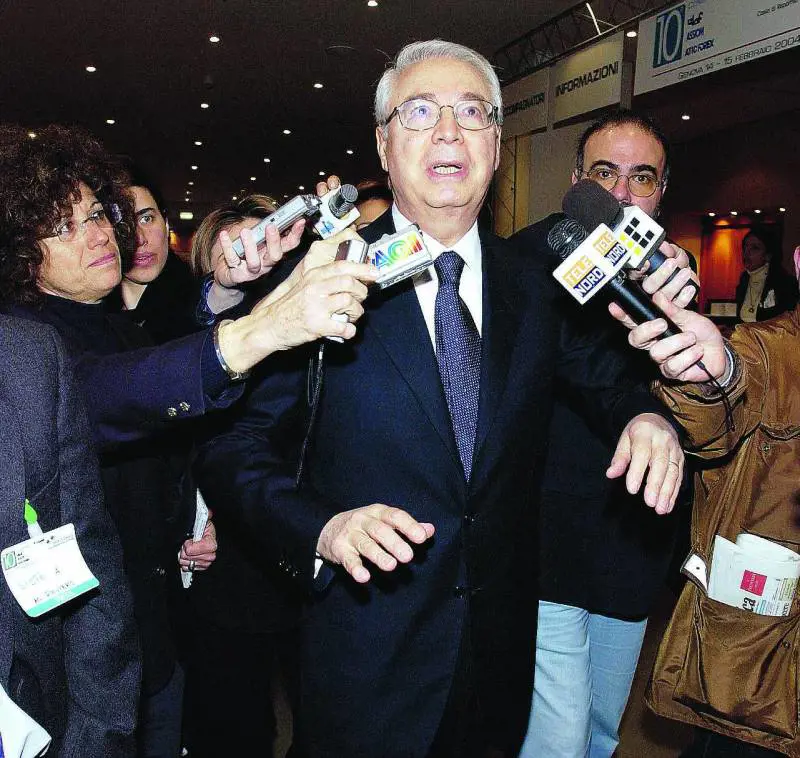 Capitalia ha fretta di uscire dalle Generali