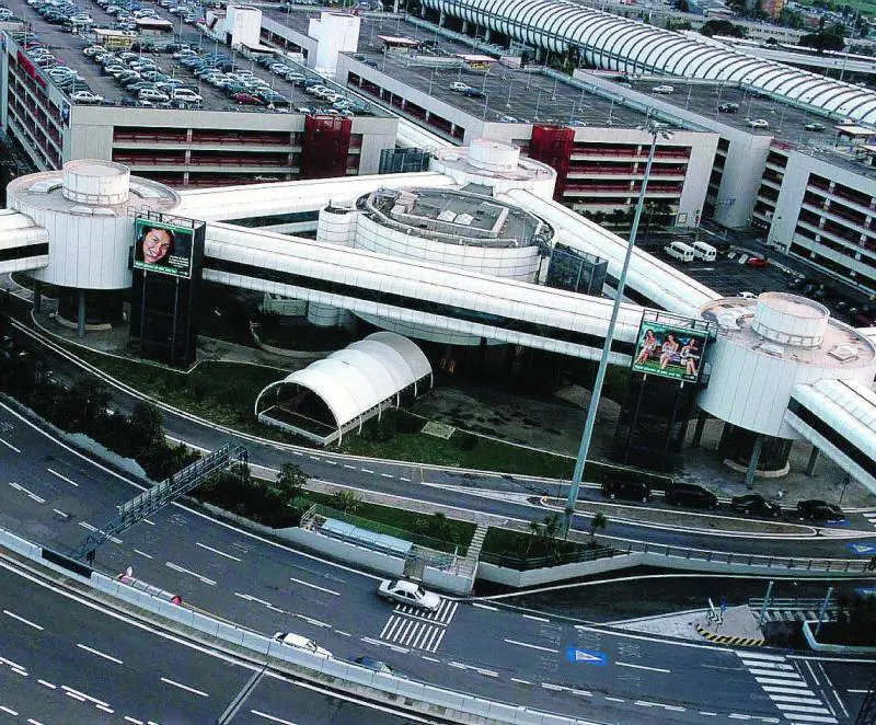 Adr, Gemina a un passo dallacquisto  del 45% di Macquarie