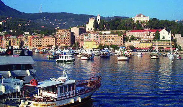 Processione in mare con SantErasmo