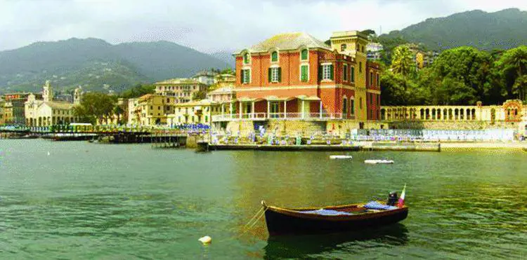 Aggredito da due stranieri, giovane gravissimo