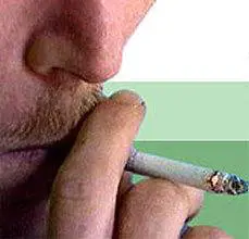 I fumatori vivono 3,5 anni in meno
