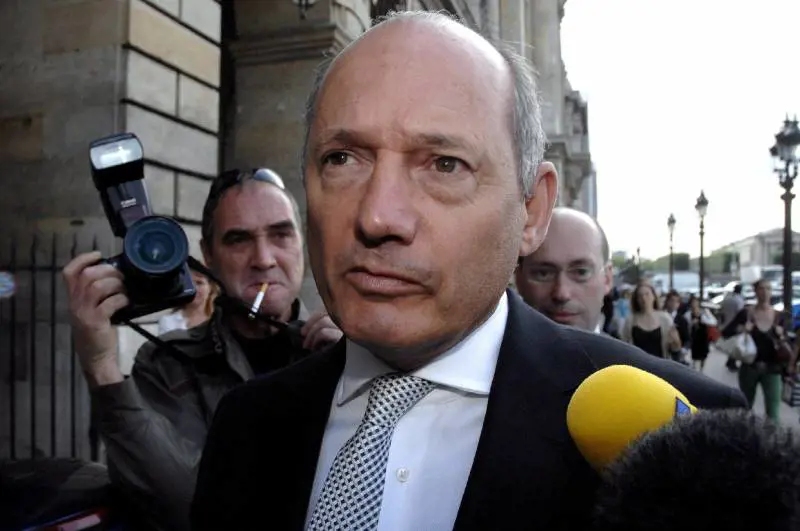Il capo della McLaren, Ron Dennis, pretendeva l'assoluzione completa