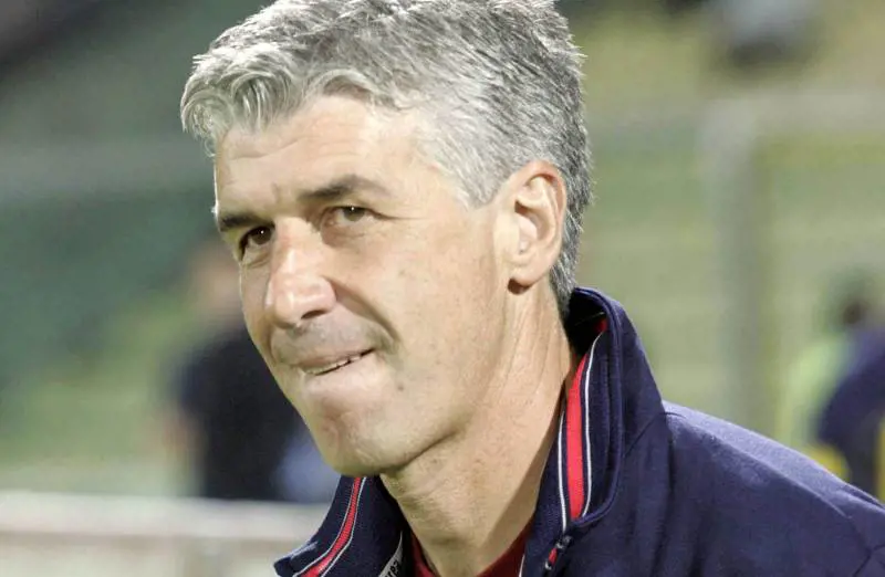 Accompagna allaltare la «figlia» mai vista