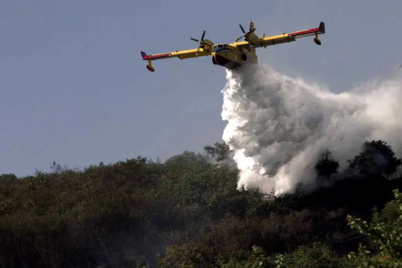 Camorra, fucilate agli aerei anti-incendio