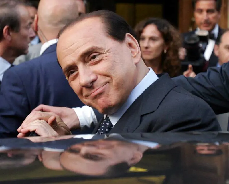Berlusconi: "Senatori 
pronti a mollare Prodi"