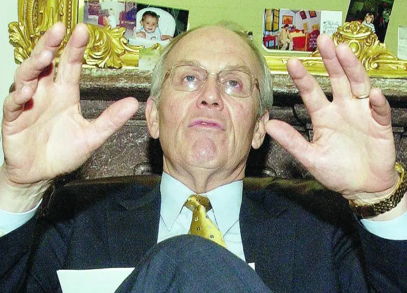 Usa, arrestato senatore anti gay. Abbordava uomini nelle toilettes