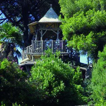 Solo i volontari tengono in vita Villetta Di Negro