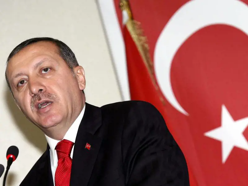 Turchia, Erdogan: 
"Velo libero 
nelle università"