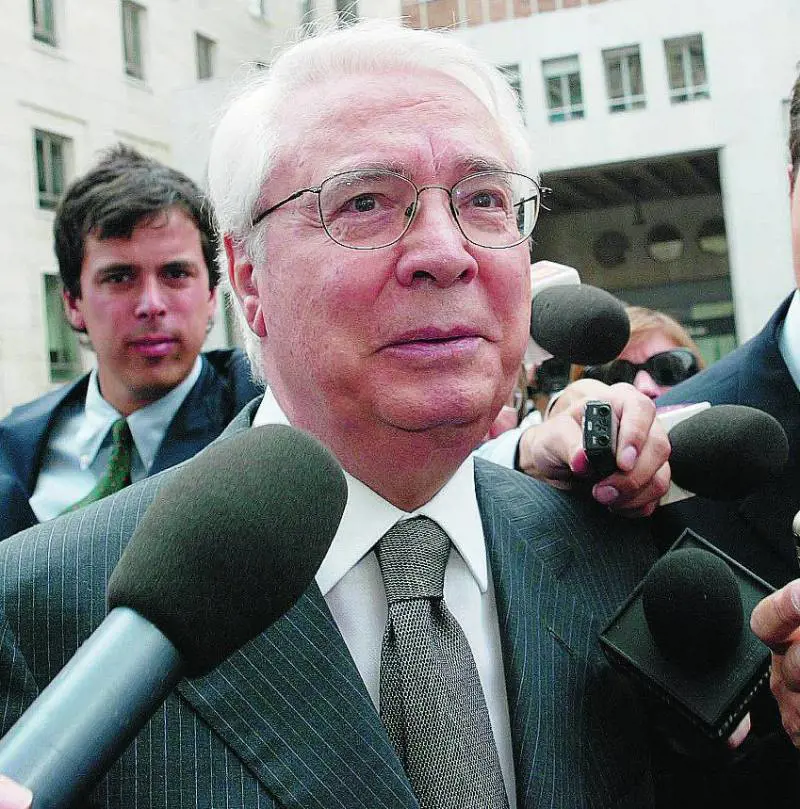 Mediobanca fa i conti con i paletti Antitrust Fiat vende a Goldman