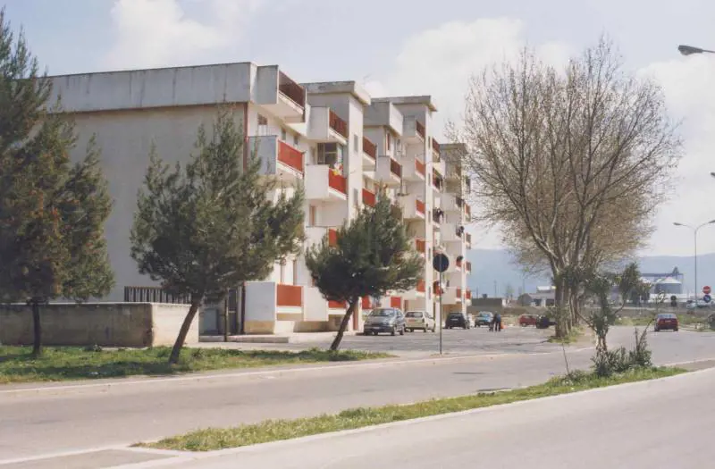 Cassazione, occupare case non sempre è reato