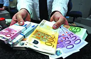 Istat: deficit-pil all'1,9% 
Ma il debito è fuori controllo