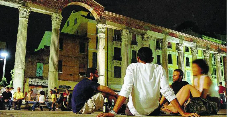 Colonne, un cinema all’aperto ma con le cuffie