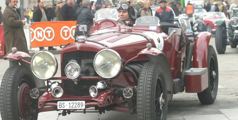 Cento auto d’epoca invaderanno Milano