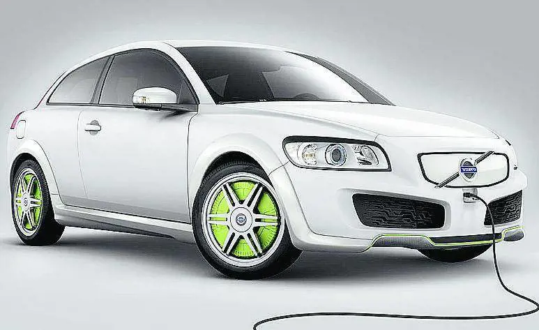 Quattro motori elettrici alle ruote La C30 superecologica è realtà