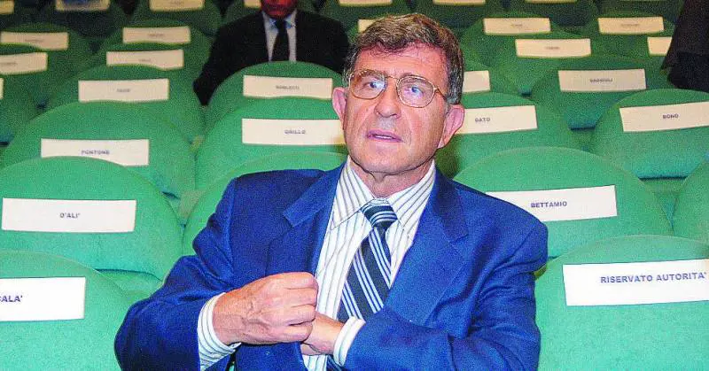 Calabrò: per la rete Telecom regole entro l’anno