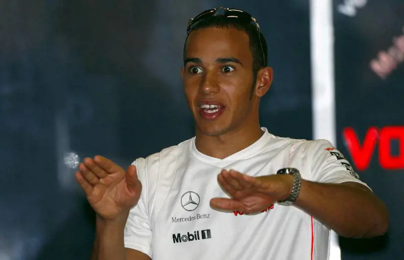 F1, Gp del Brasile: 
Hamilton sotto inchiesta 
ma è solo multato