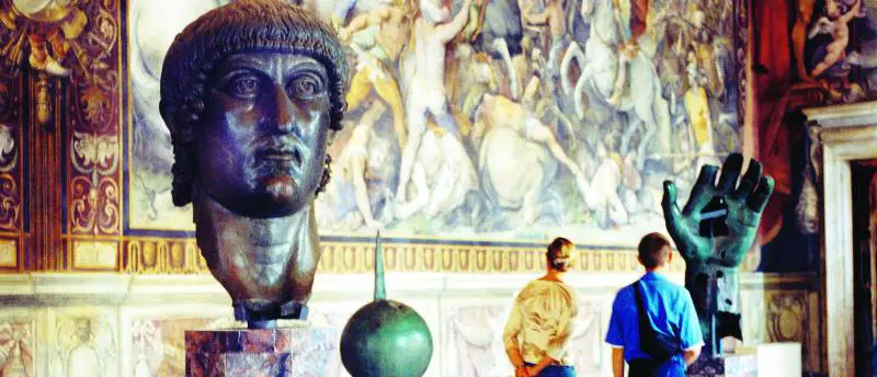 Larte di perdere soldi: turisti in coda nei musei ma le casse sono vuote